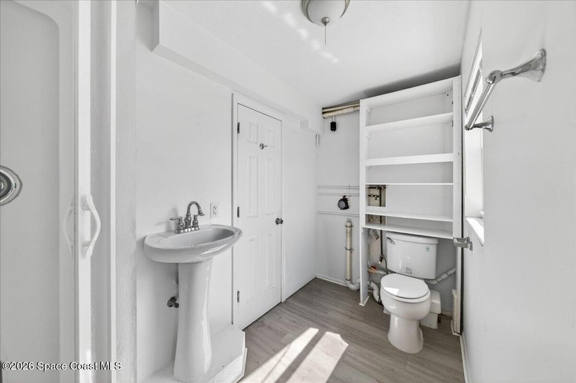 Come and see this move-in ready 3 bed 2 bath home with new - photo 21