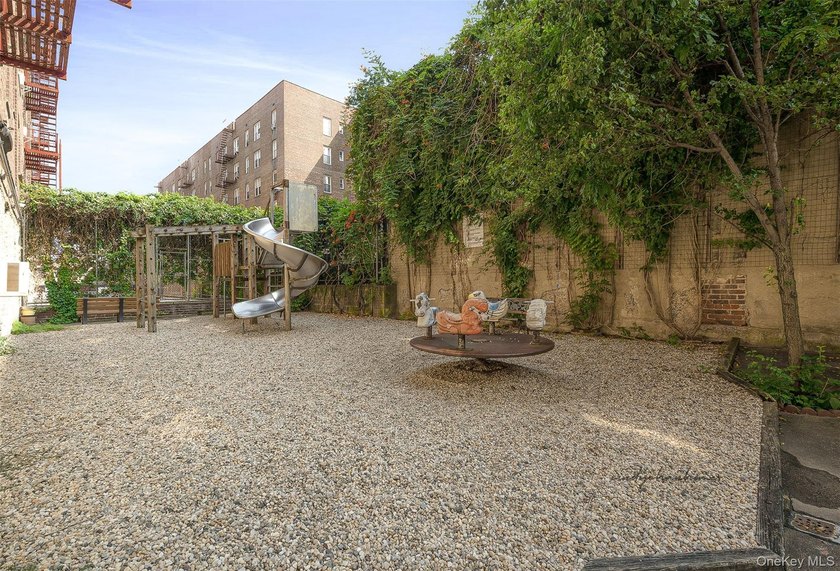 Spacious. Stylish. Smart Investment. Welcome to The Louisiana - - photo 32