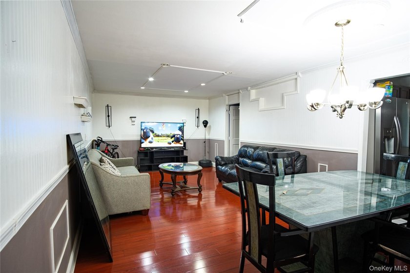 Welcome to this well-maintained unit that offers a comfortable - photo 5