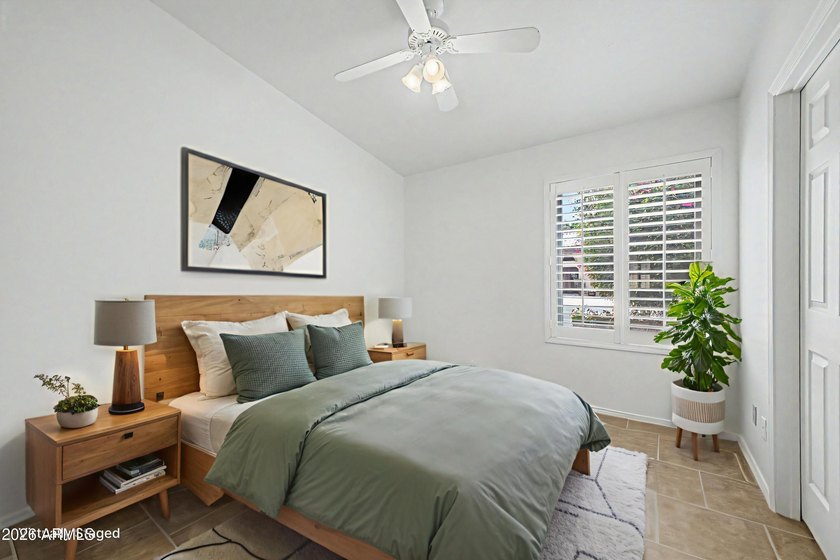Welcome to Horseshoe Bay! This is a charming upgraded 3-bedroom - photo 11