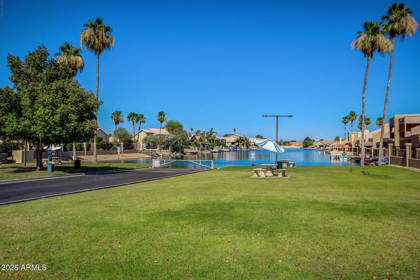 Welcome to Horseshoe Bay! This is a charming upgraded 3-bedroom - photo 24