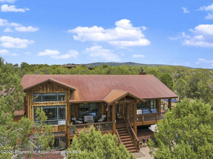 Roaring Fork Valley Retreat | Flexible Living Options | - photo 7