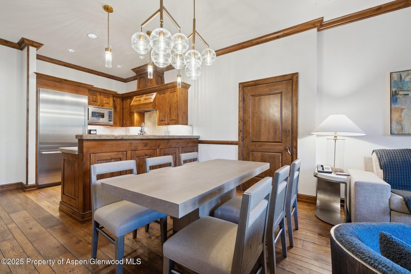 Enjoy prime summer time in Aspen. 2024 renovations completed - photo 7