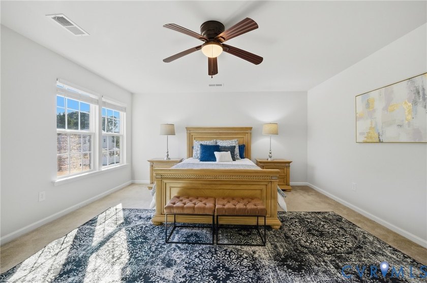 Nearly 3,500 square feet with a backyard built for entertaining - photo 21