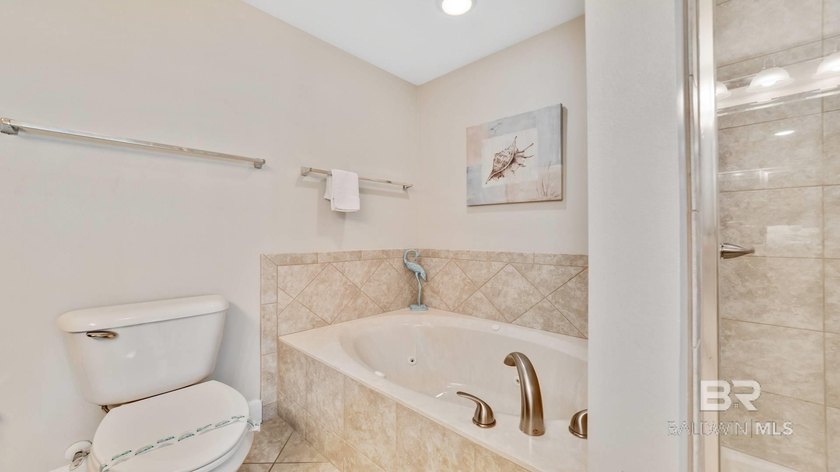 Rare opportunity to own a spacious 4-bedroom, 3-bath corner - photo 22