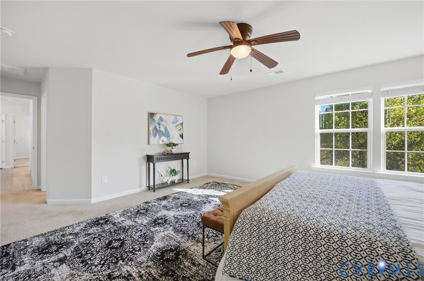 Nearly 3,500 square feet with a backyard built for entertaining - photo 22