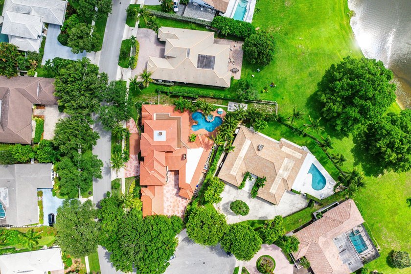 One of the largest residences within the prestigious gated - photo 39