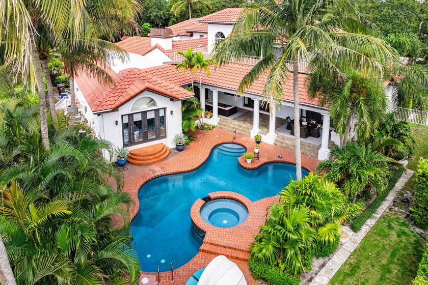 One of the largest residences within the prestigious gated - photo 41