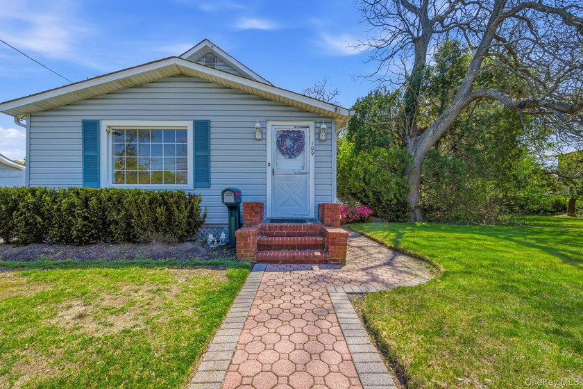 Welcome to 109 Grove Avenue, a 3-bedroom, 1-bath ranch set on a - photo 2