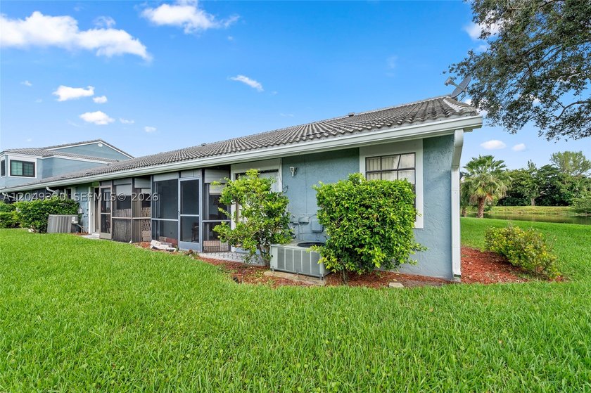 Welcome to this beautifully maintained 2-bedroom, 2-bathroom - photo 33