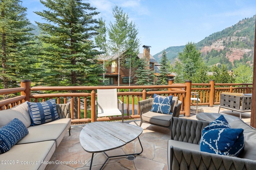 Completely reimagined in 2022, this spectacular Aspen Highlands - photo 5