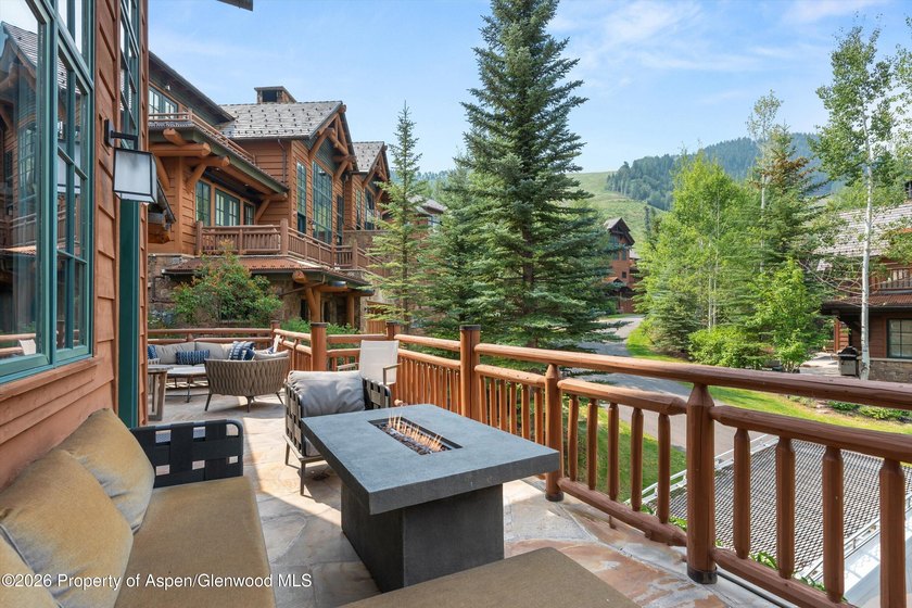 Completely reimagined in 2022, this spectacular Aspen Highlands - photo 6