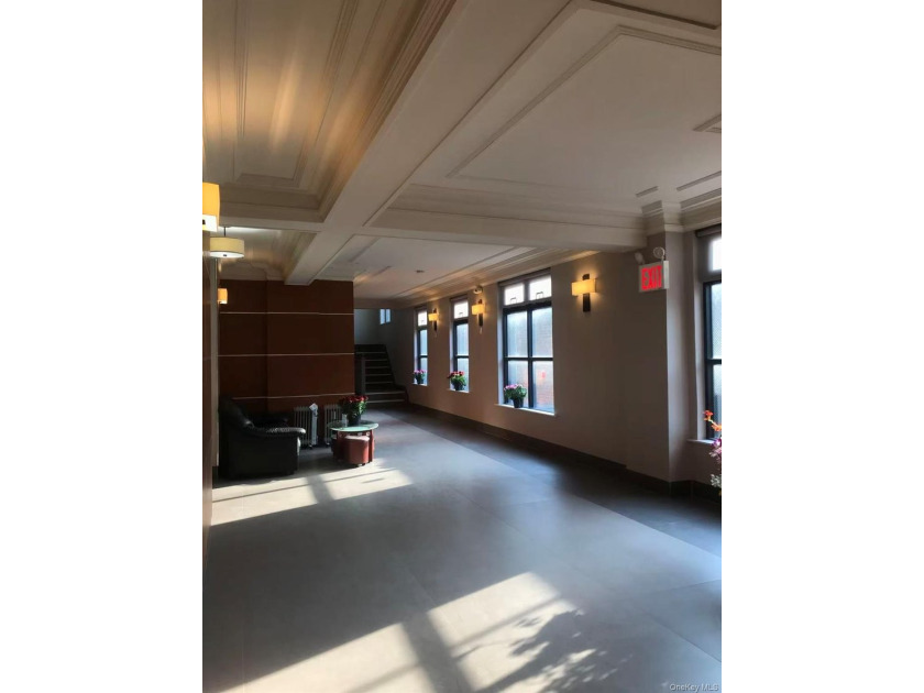 132-20 Sanford Ave 2D - photo 2