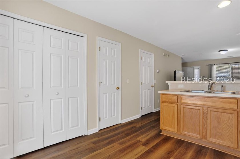 Exceptional 2 Master Bedroom Townhome in the amenity rich - photo 13