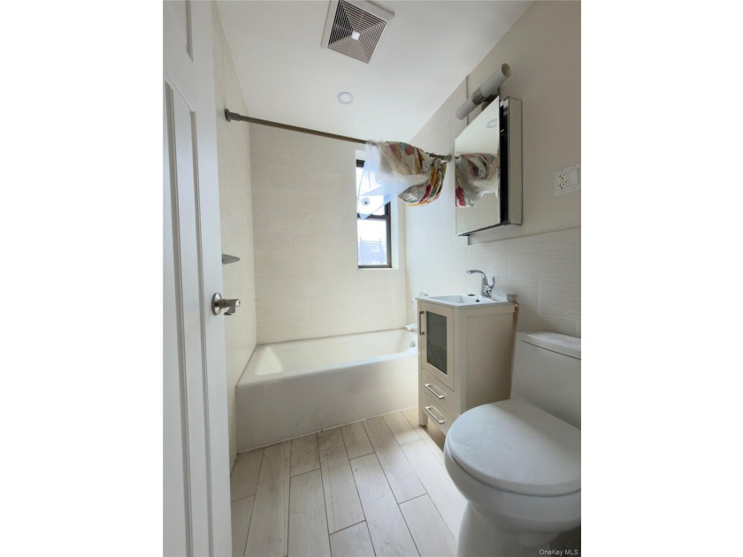 132-20 Sanford Ave 2D - photo 3