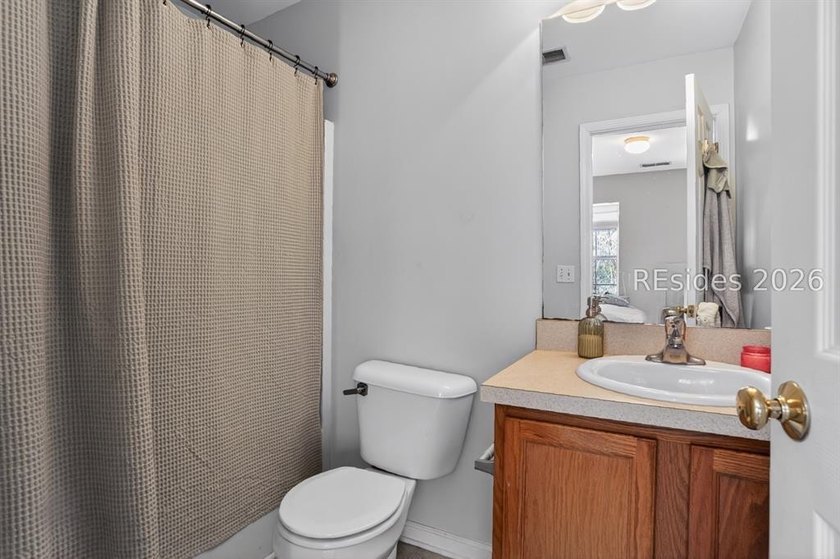 Exceptional 2 Master Bedroom Townhome in the amenity rich - photo 19
