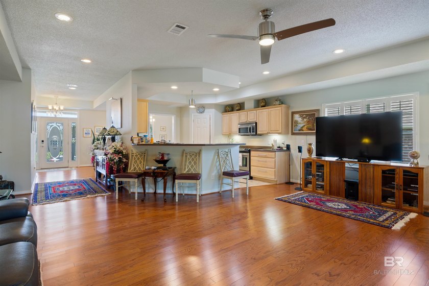 Beautiful 3-bedroom, 2-bath brick home offering comfort - photo 29