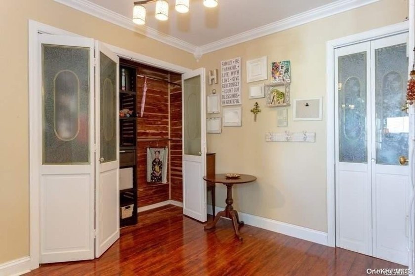 Spacious Open Floor Plan Two Bed Two Full Bath Unit. Enter This - photo 3