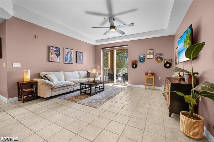 STELLAR LOCATION! This gorgeous condo is located in prime SW - photo 11
