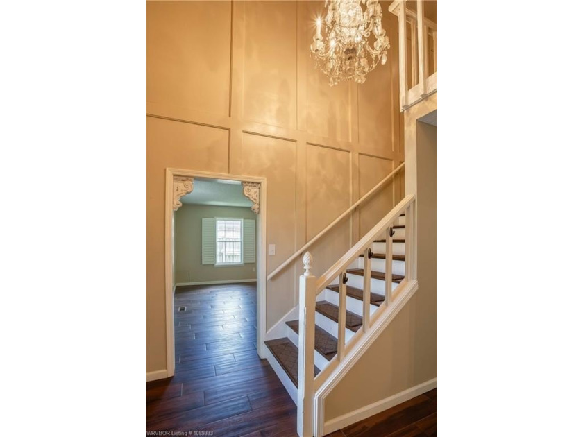 Beautifully updated 4 bedroom, 3 bath home located on a - photo 17