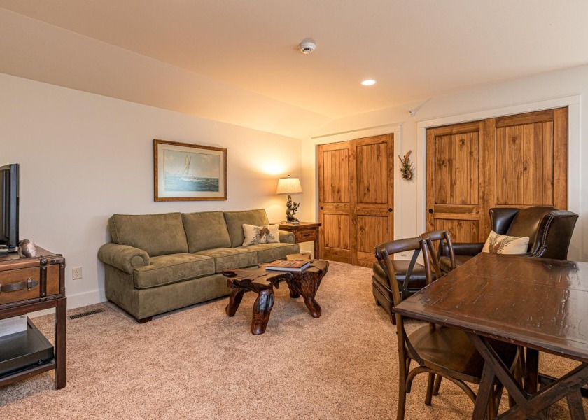 Bayview Condo SOLD - photo 17