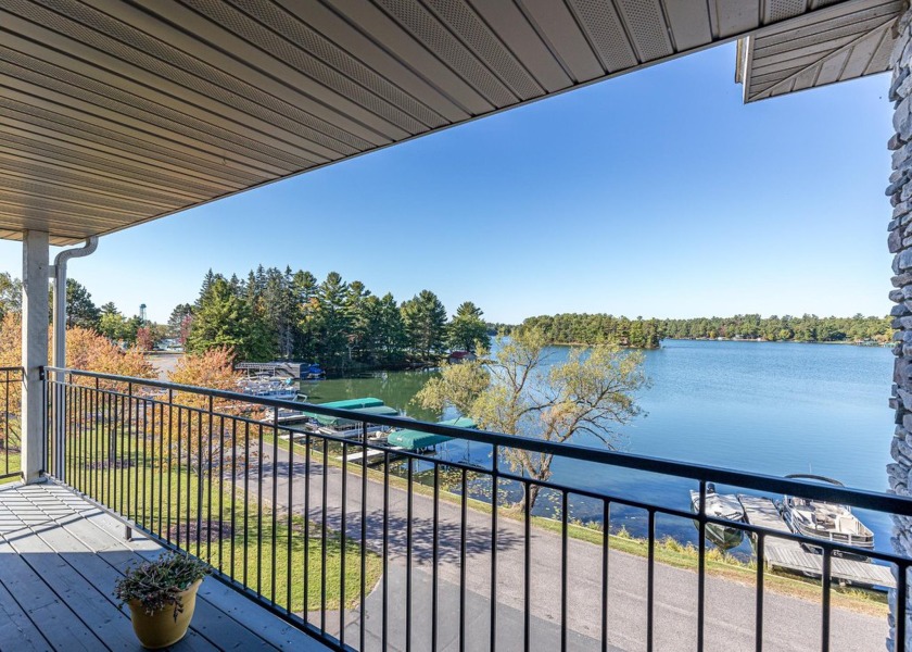 Bayview Condo SOLD - photo 23