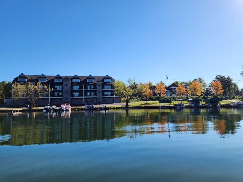 Bayview Condo SOLD - photo 24