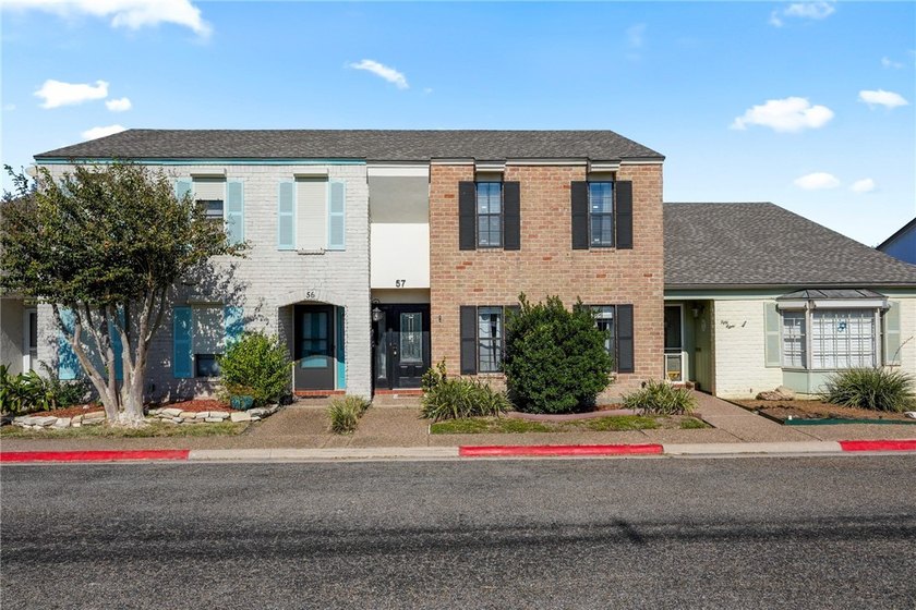 Modern Luxury Meets Effortless Comfort in This Fully Remodeled - photo 29