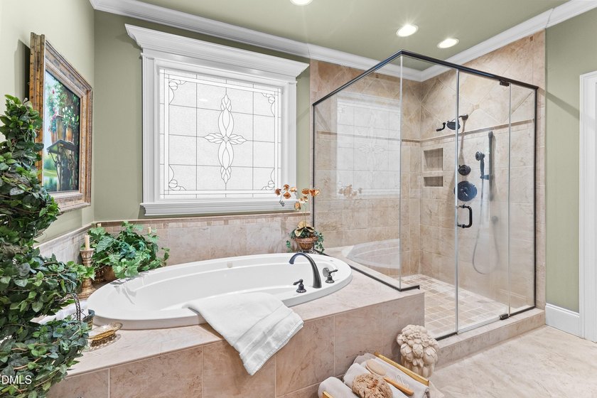 **Silver Parade of Homes Award Winner!** Luxury, comfort, and - photo 31