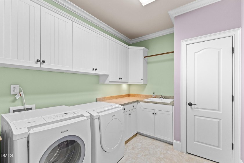 **Silver Parade of Homes Award Winner!** Luxury, comfort, and - photo 42