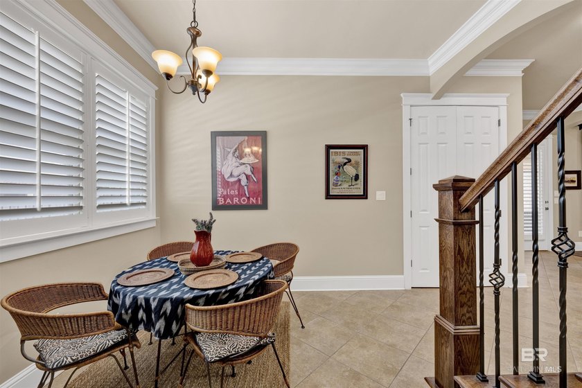 A stunning custom home in the beautiful Summer Lake community - photo 12