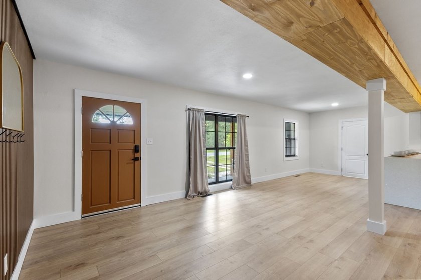 Completely remodeled and move in ready! This 3 bedroom, 2 - photo 22