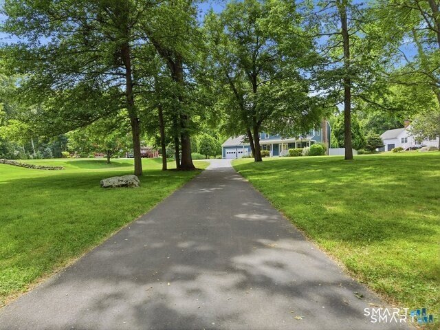 Welcome to Nursery Acres, one of the shoreline's most desirable - photo 3