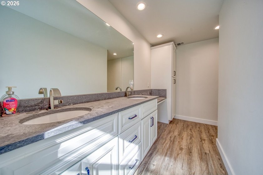 Built in 2021 by a reputable local contractor, this - photo 24