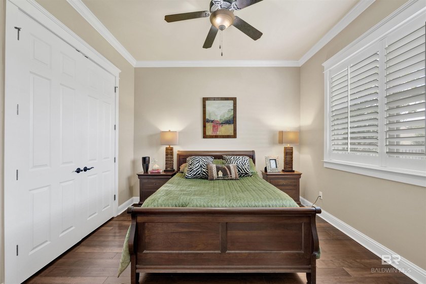 A stunning custom home in the beautiful Summer Lake community - photo 26