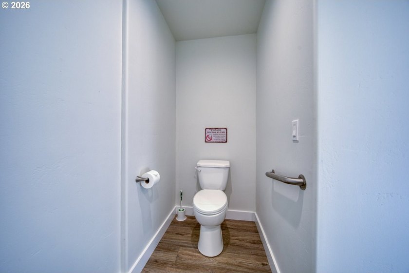 Built in 2021 by a reputable local contractor, this - photo 26