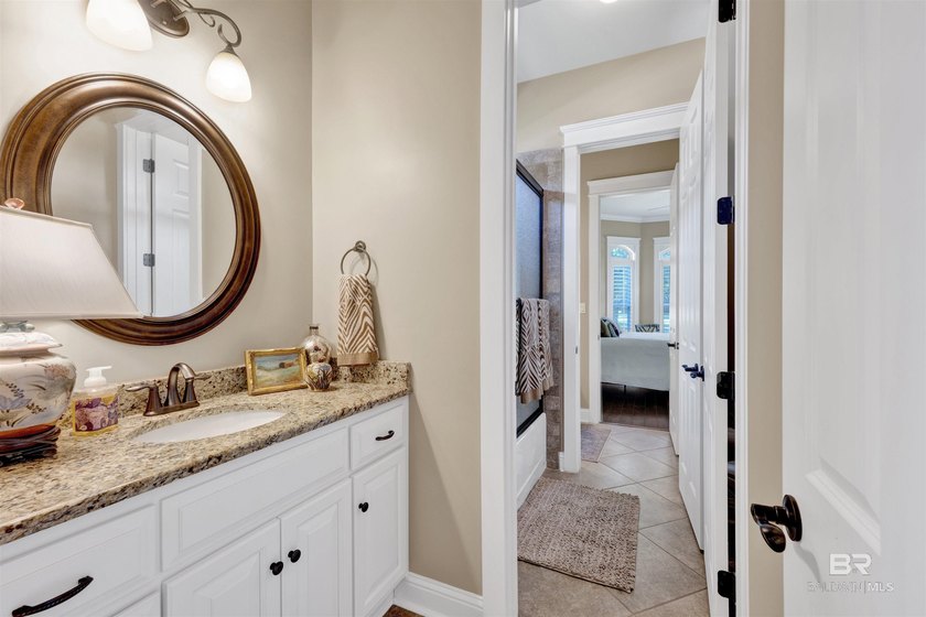 A stunning custom home in the beautiful Summer Lake community - photo 31