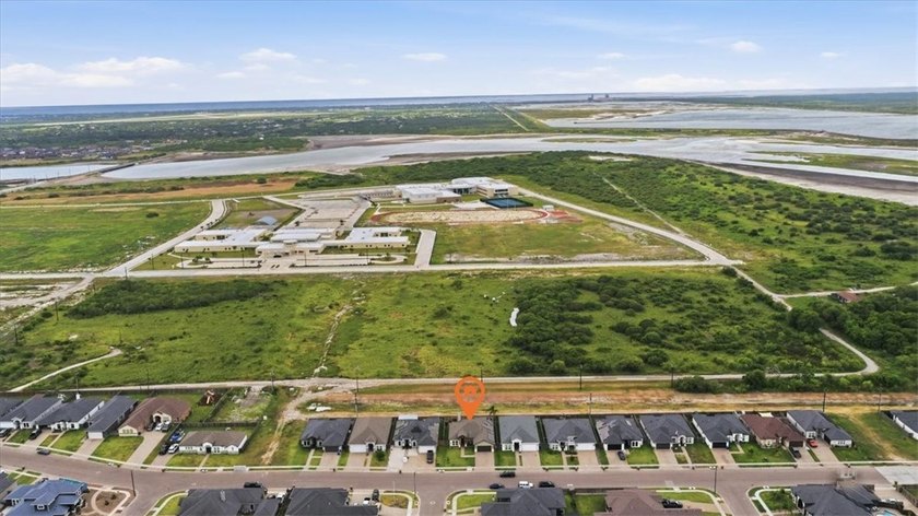 Come check out 7802 Krypton Dr. in Corpus Christi! This stunning - photo 36