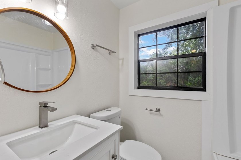 Completely remodeled and move in ready! This 3 bedroom, 2 - photo 36