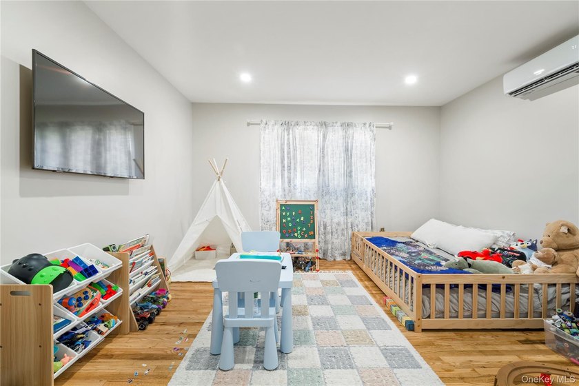 Welcome to 15 Ford Drive W, Massapequa-a beautifully renovated - photo 12