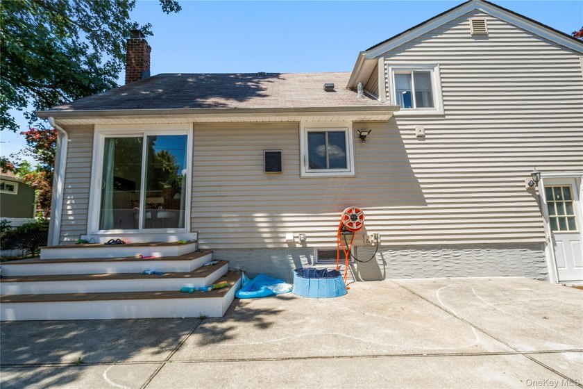 Welcome to 15 Ford Drive W, Massapequa-a beautifully renovated - photo 13