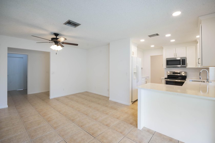 Welcome to Palm Point, a sought-after boat and RV-friendly - photo 12