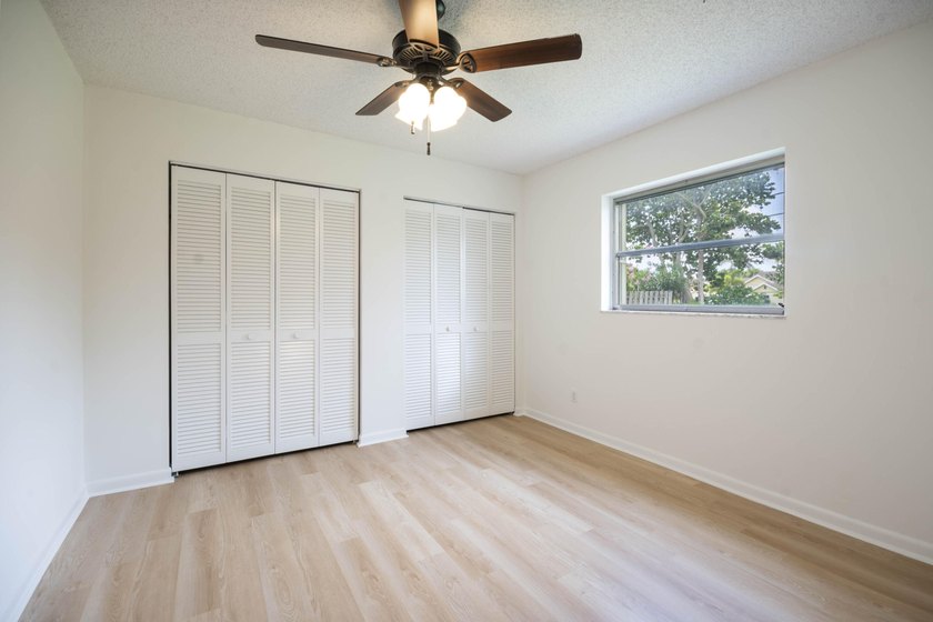 Welcome to Palm Point, a sought-after boat and RV-friendly - photo 24