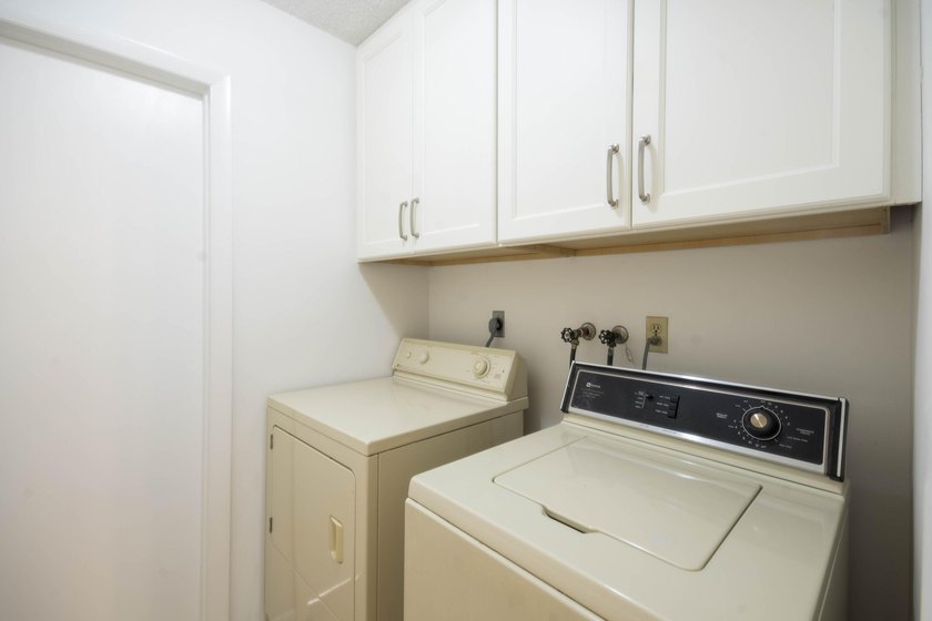 Welcome to Palm Point, a sought-after boat and RV-friendly - photo 25