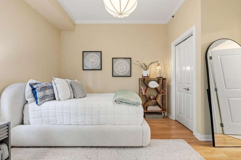 Modern Luxury with European Charm - Fully Updated *Unicorn* Unit - photo 17