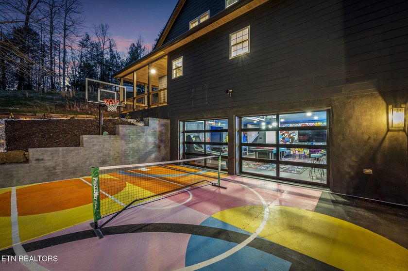 One of the Smoky Mountains' premier luxury short-term rental - photo 48