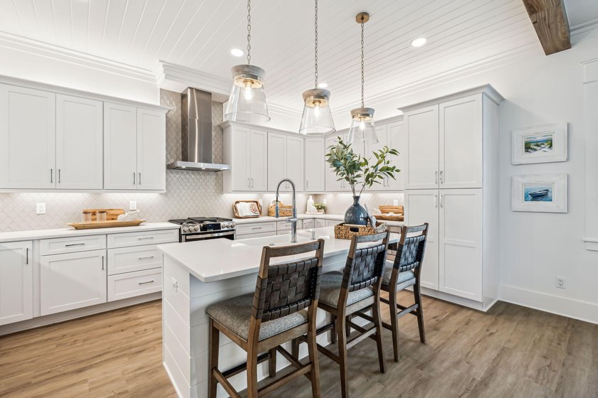 Located just moments from Grayton Beach's best shopping, dining - photo 9