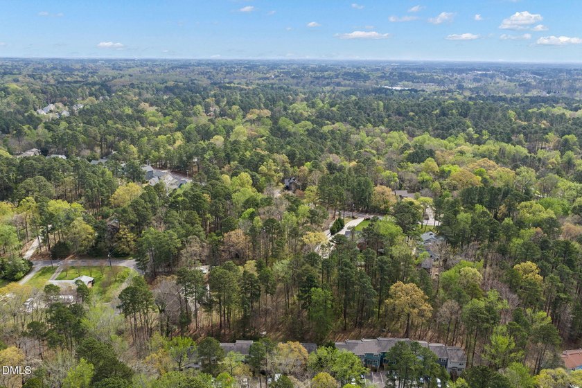 Welcome to this charming end-unit townhome in the desirable - photo 28