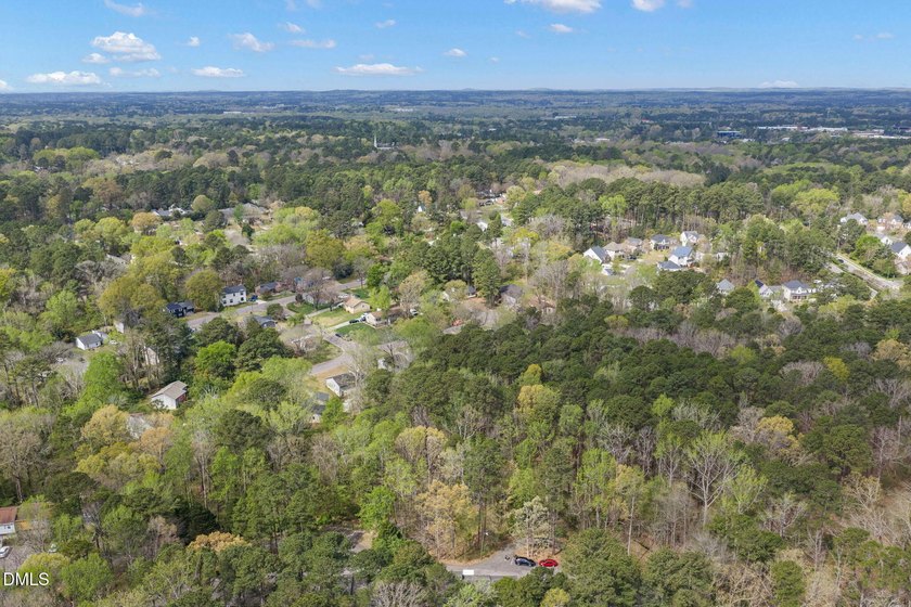Welcome to this charming end-unit townhome in the desirable - photo 29