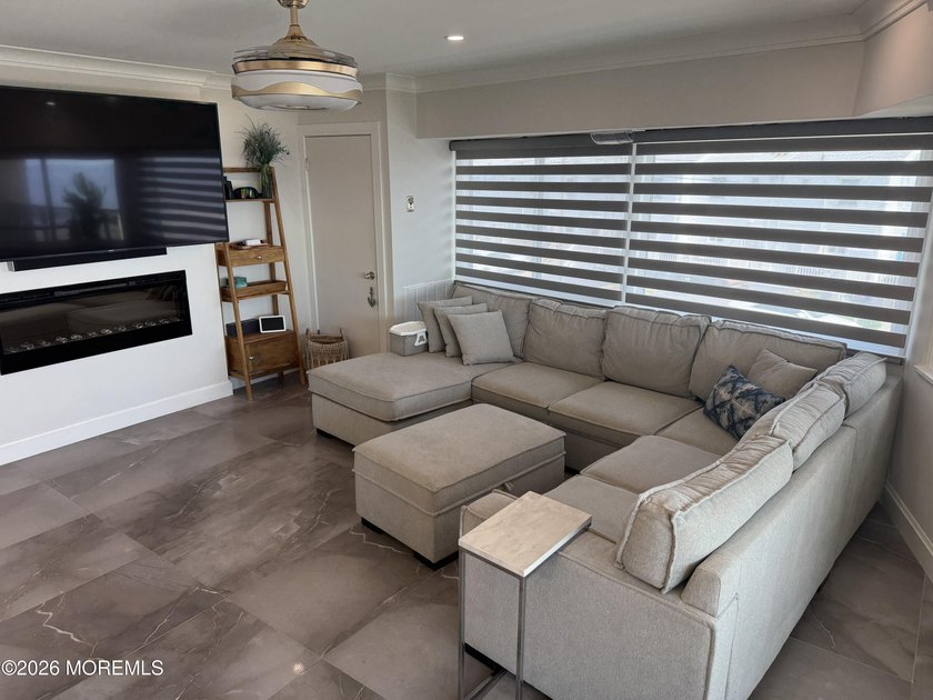Rare opportunity to own this gorgeous oceanfront/ocean view - photo 15